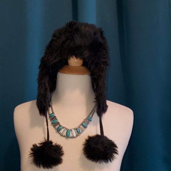 Faux fur Bougie Black Trapper Hat w/pom pom's  Warm & cozy! - Picture 1 of 8